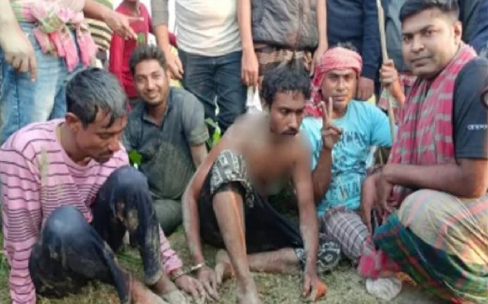 ঝিনাইদহে ডাকাত ধরতে জেলে ও কৃষকের ছদ্মবেশে পুলিশের অভিযান